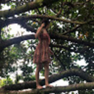 Meet your Posher, Chloe